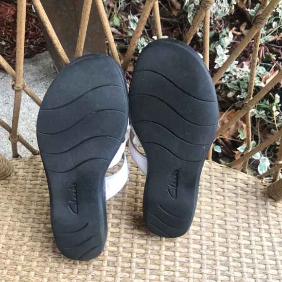 Clarks Women Leisa Spring Slide Sandals-9W White - Picture 4 of 5